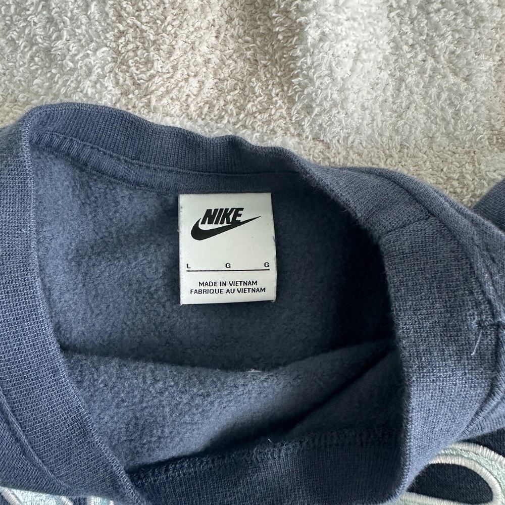 Nike Navy Blue Sweatshirt - Picture 3 of 4